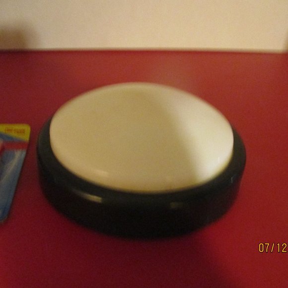 Touch Light Works Great As Seen In My Photos - Picture 1 of 8